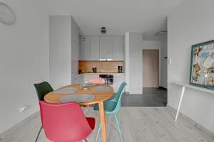 Kuchyňa alebo kuchynka v ubytovaní Przystań Letnica by Comfort Apartments + 20 fotografií