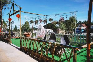 Photo de la galerie de l'établissement Cherry Luxury Hotel, à Đà Lạt 60 autres photos