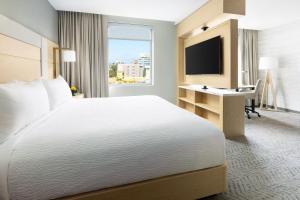 Postel nebo postele na pokoji v ubytování Residence Inn by Marriott San Juan Isla Verde