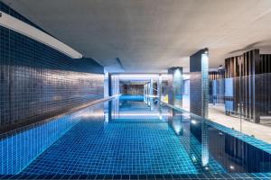 Kolam renang di atau dekat dengan Ideal 2BR Apt in the Heart of Braddon - Hosted by Canstay