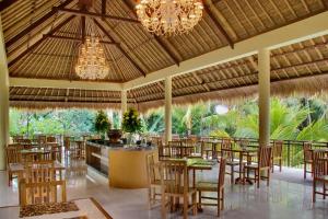 Restaurace v ubytování Komaneka at Rasa Sayang Ubud