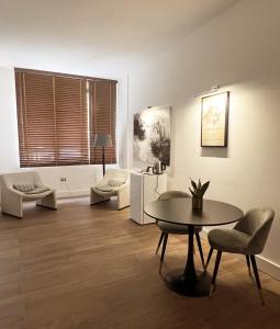 Istumisnurk majutusasutuses Alèa Rooms