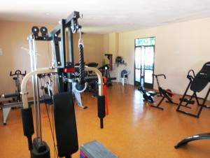Fitness centrum a/nebo fitness zařízení v ubytování Juli & Room Ría de Vigo + 29 fotografií