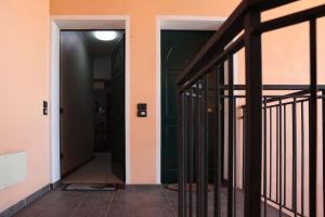 Fotografie z fotogalerie ubytování 15 min Padova Appartamento Moderno Travato v destinaci Legnaro