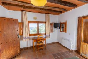 A kitchen or kitchenette at Hotel La Fragua I