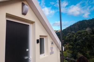 Nespecifikovaný výhled na hory nebo výhled na hory při pohledu z apartmánu