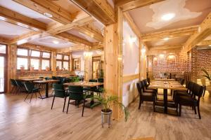 Restaurace v ubytování Hotel Kadoor