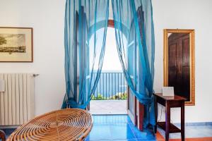 Fotografie z fotogalerie ubytování Villa Paradiso with incredible sea view v destinaci Conca dei Marini