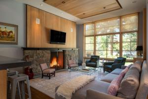 Χώρος καθιστικού στο Luxury Condo Downtown Ketchum