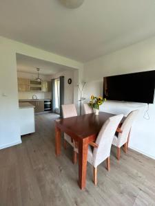 Kuchnia lub aneks kuchenny w obiekcie Villa LILIA