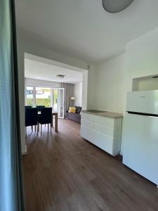Kuchnia lub aneks kuchenny w obiekcie Villa LILIA