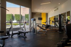 Fitness centrum a/nebo fitness zařízení v ubytování Courtyard by Marriott Puebla Las Animas