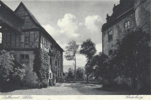 Fotografie z fotogalerie ubytování ALTE FÖRSTEREI - Elegantes Apartment in der historischen Hinterburg Schlitz - nahe Fulda und Bad Hersfeld v destinaci Schlitz