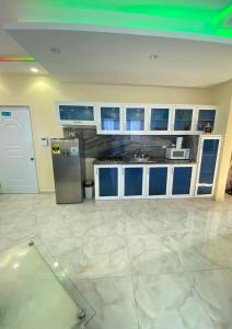 Η κουζίνα ή μικρή κουζίνα στο Cozy Apartment RM