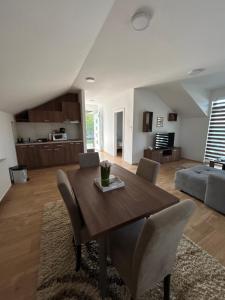 Kuchyň nebo kuchyňský kout v ubytování Apartman Dunja