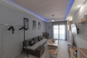 Χώρος καθιστικού στο VIP Apt. Pezodromos Kalamarias