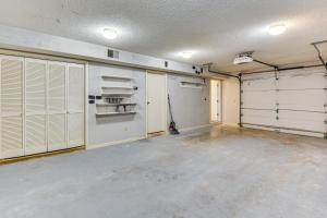 Cuina o zona de cuina de Keowee Key Condo with Lake Access and Community Pools!