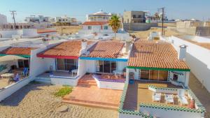 an aerial view of a house in the desert at Mariposa in Puerto Peñasco