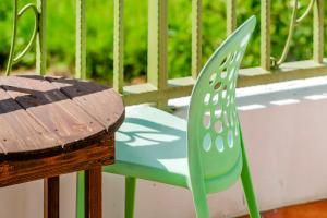 Rõdu või terrass majutusasutuses Green Beauty Homestay