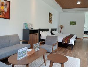 Ruang duduk di Ream Yoho Hotel