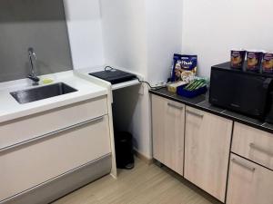 Köök või kööginurk majutusasutuses Homey Suite at Klang Valley MRT Linked, 舒适之家衔接MRT