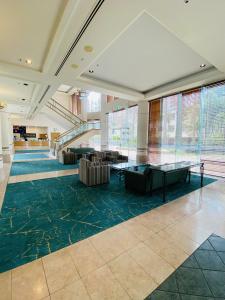Posezení v ubytování Ocean View Studio Apartment Surfers Paradise - Free Parking