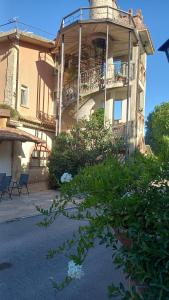 The building in which az apartmanhoteleket is located