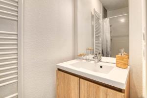 Ένα μπάνιο στο The Cocoon - Appt avec terrasse 20mn de Toulouse