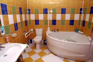 Kupatilo u objektu Hotel Loucky