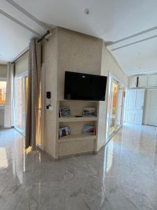 Televisyen dan/atau pusat hiburan di Villa Marvilla