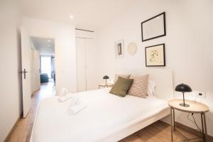 Posteľ alebo postele v izbe v ubytovaní 12CRC1038 - Big & Cozy 2bed Apartment in the city