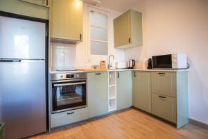 Kuchyňa alebo kuchynka v ubytovaní 12CRC1038 - Big & Cozy 2bed Apartment in the city