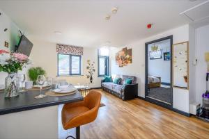 Χώρος καθιστικού στο -F10GH- For relaxed and Cosy stay, Free Parking, WiFi