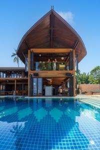 Bazén v ubytování Barcelo Coconut Island, Phuket nebo v jeho okolí