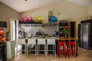 Nhà bếp/bếp nhỏ tại Villa des Anémones