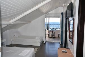 Gallery image of Jimmy's Apartments in Pythagoreio +55 photos