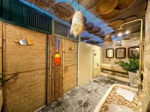 Ένα μπάνιο στο Lamer Homestay & Villa - Vinh Hy Bay +290 φωτογραφίες