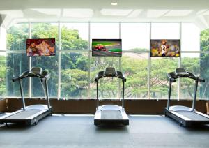 Fitness centrum a/nebo fitness zařízení v ubytování Wyndham Panbil Batam