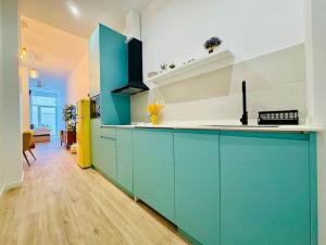 Una cocina o cocineta en Color & Design next to Russafa SOHO