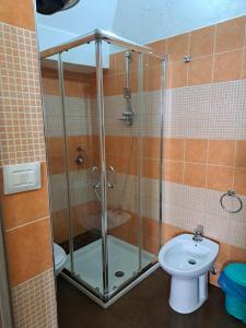 Kúpeľňa v ubytovaní ortigia adriana suite + 22 fotografií