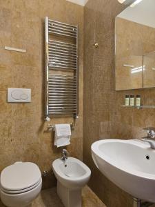 Kúpeľňa v ubytovaní Mokinba Hotels Sant'Ambroeus