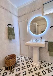 Ένα μπάνιο στο Villa María