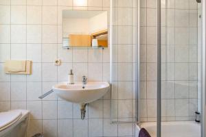 Koupelna v ubytování Gästezimmer - Meißen + 29 fotografií