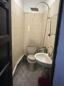 Ένα μπάνιο στο oasis Hotel