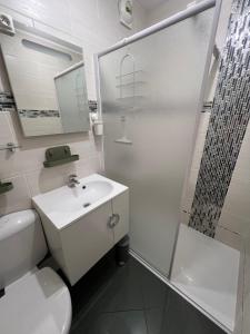 Kúpeľňa v ubytovaní La Dorbluche duplex apartment 10-11 person