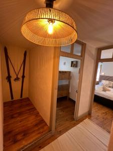 Posteľ alebo postele v izbe v ubytovaní La Dorbluche duplex apartment 10-11 person