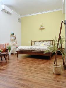 Ein Bett oder Betten in einem Zimmer der Unterkunft Mô Tê Homestay 2 gần Chợ Đông Ba, Cung Đình Hoàng Thành Huế