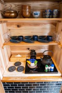 Kuchyň nebo kuchyňský kout v ubytování Suwa tiny house 一棟まるまる貸切 limited to 1group per day