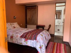Letto o letti in una camera di Kiswar Lodg