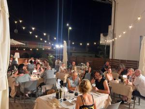 Hosté ubytování Hotel Monti + 37 fotografií